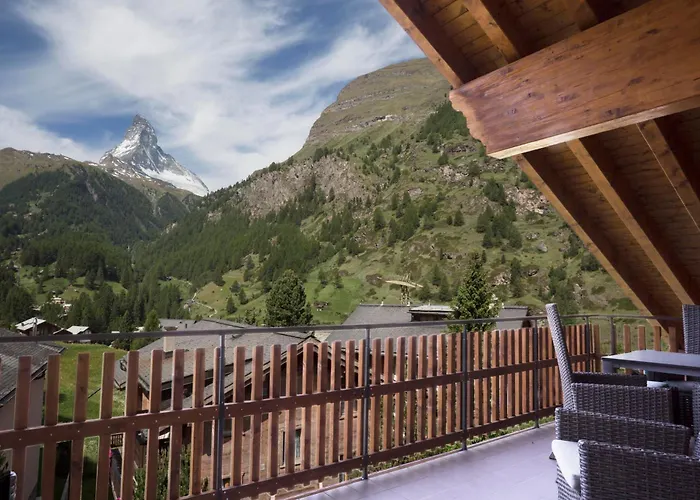 Haus Andorra Mit Matterhornblick