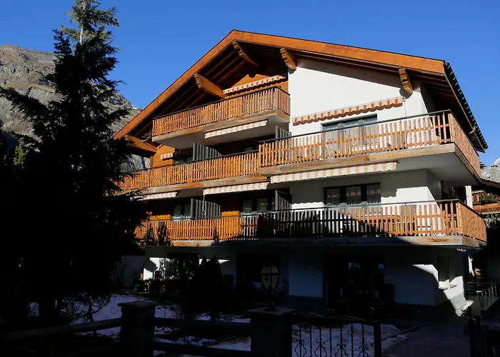 Haus Andorra Mit Matterhornblick